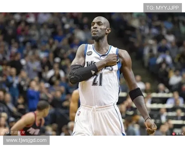 凯文·加内特：从青春狂人到篮球传奇的奋斗与荣耀