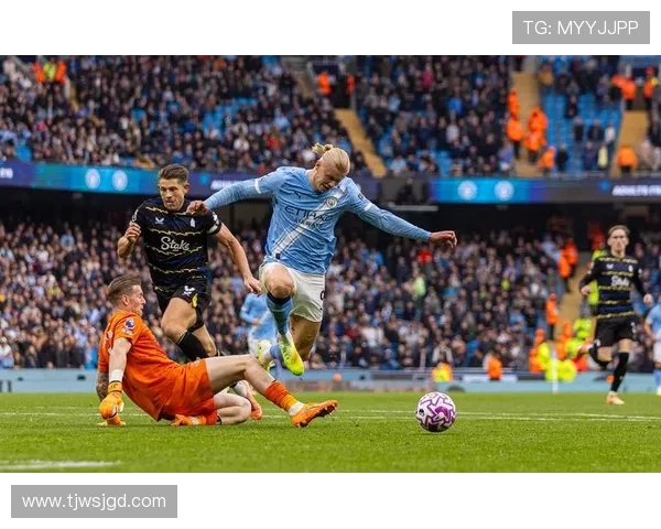 曼城崛起的现代足球传奇与战术革新引领英超新时代