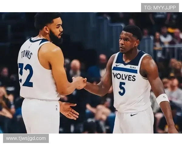 独行侠与快船激战正酣 双方争锋再续西部强者对决的精彩篇章