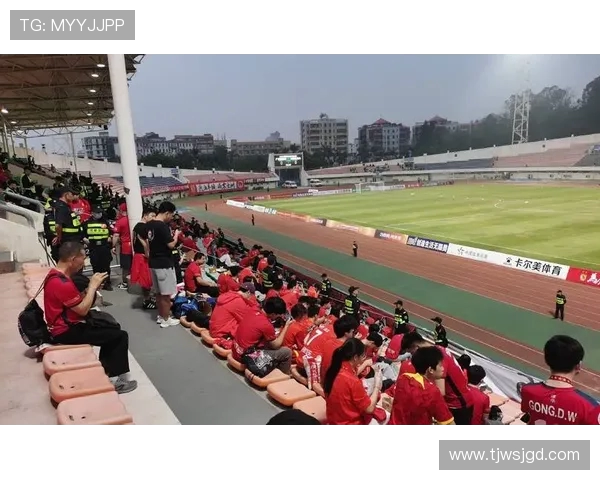 广州网球队以83分领跑冠军赛积分榜展现强劲实力和团队合作精神