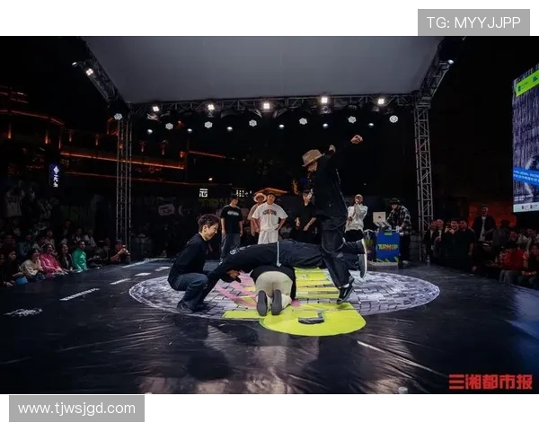 深圳街舞队在世界街舞大赛中的速度表现令人惊艳展现出超凡实力与团队默契