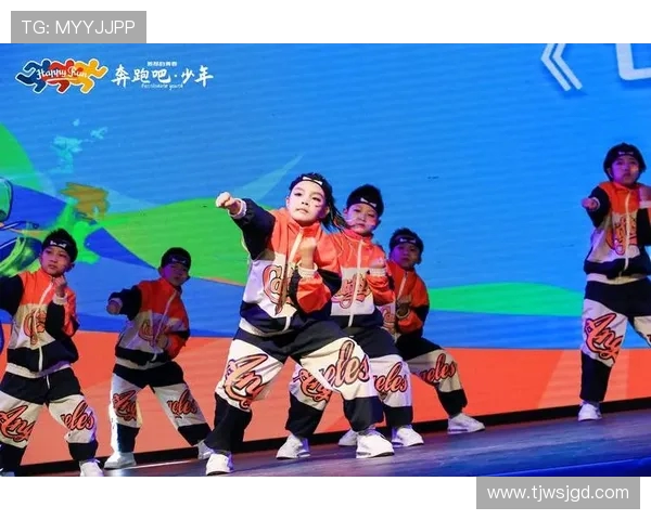 赛后复盘：西安街舞队与北京街舞队的团队协作与表现分析