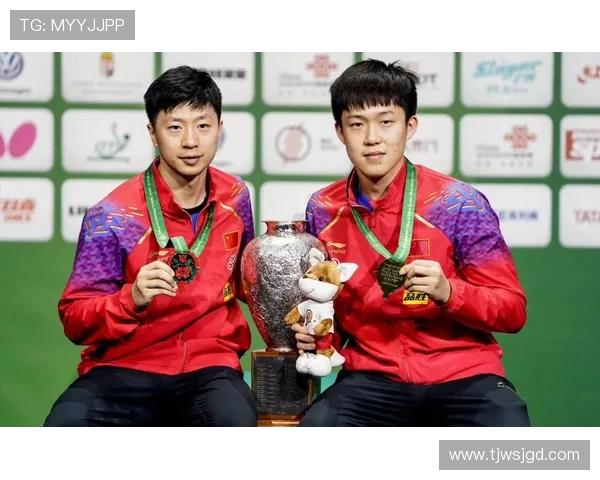 马龙引领国乒新时代展现卓越精神与永不言弃的冠军风范 马龙引领国乒新时代展现卓越精神与永不言弃的冠军风范