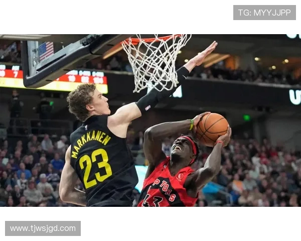 爵士主场鏖战掘金两队强强对决上演技战术巅峰较量 爵士主场鏖战掘金两队强强对决上演技战术巅峰较量