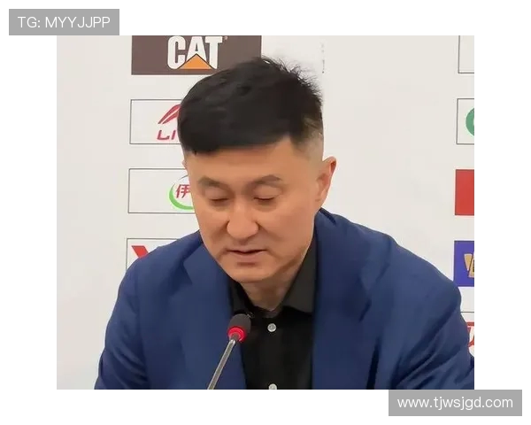 张昊与杜锋精彩对决视频回顾分析两位篮球巨星的巅峰时刻与战术较量